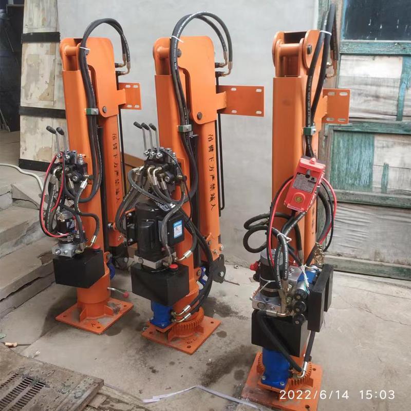 徐闻县重汽蓝牌随车吊 3.2吨 国六动力强 液压驱动 农用自卸起重机